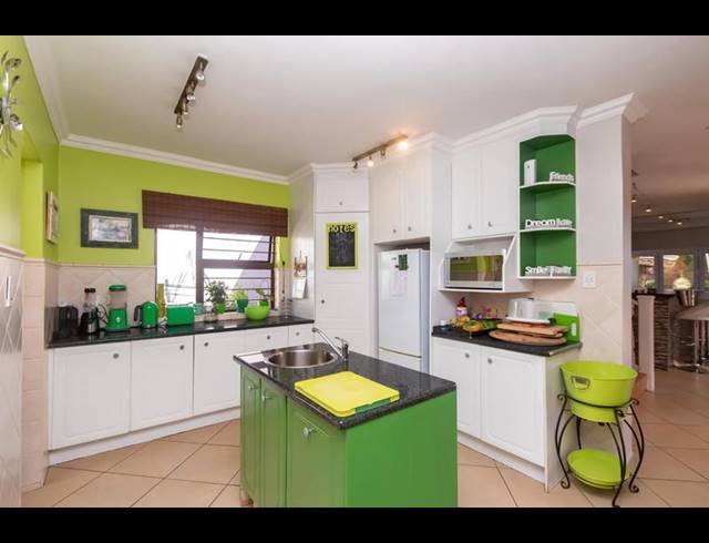 4 BEDROOM HOUSE FOR SALE IN FOURWAYS GARDENS